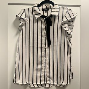 Short sleeve work blouse